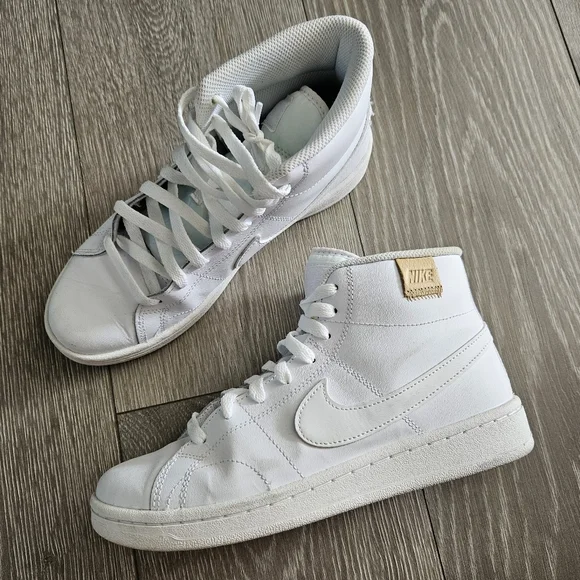 NIKE Women's Court Royale 2 Mid Sneakers White And Blue - Picture 2 of 9